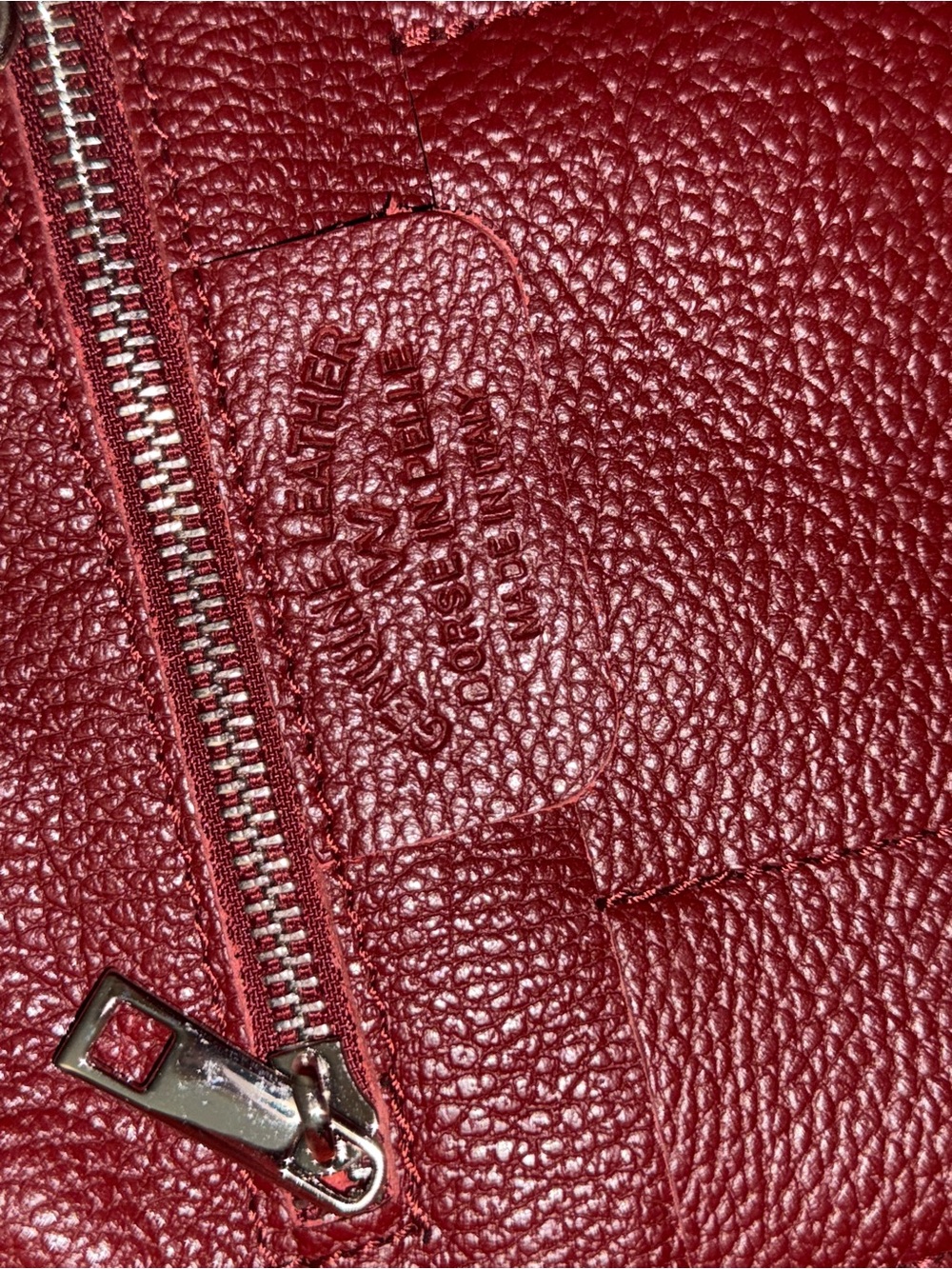 LeatherWomen’s Merlot Leather Tote Bag - Picture 3 of 3